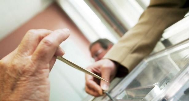 إقليم الرحامنة.. استبدال صندوق الاقتراع بعد إقدام ثمانية أشخاص على اقتحام مكتب التصويت