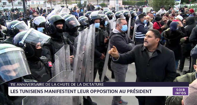 Les Tunisiens manifestent leur opposition au président