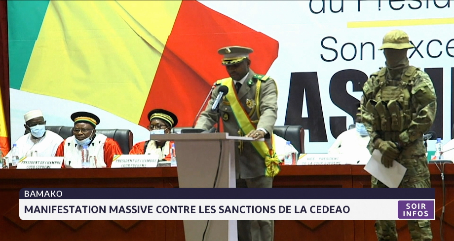 Les Maliens manifestent massivement contre les sanctions de la CEDEAO