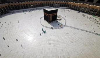 هيئة كبار العلماء بالسعودية تقرر وقف صلاة الجماعة والجمعة بالمساجد باستثناء الحرمين الشريفين