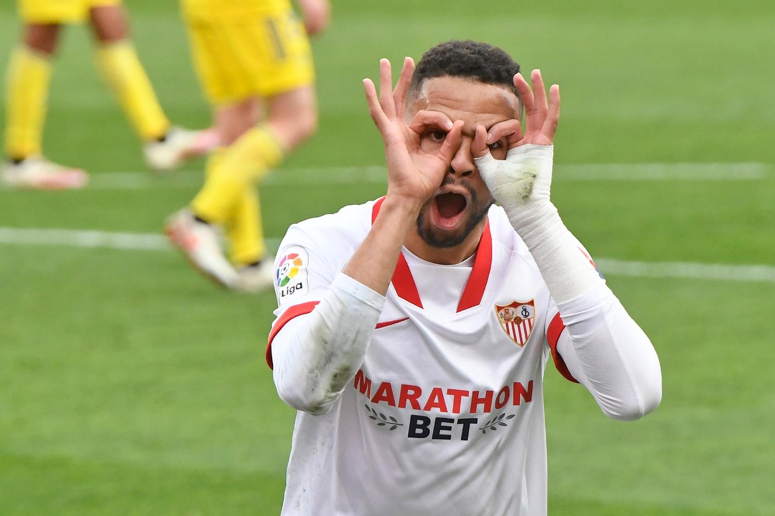 بعد أداء استثنائي وهاتريك.. النصيري أفضل لاعب في الجولة العشرين من "لاليجا" بعد أداء استثنائي وهاتريك.. النصيري أفضل لاعب في الجولة العشرين من "لاليجا"