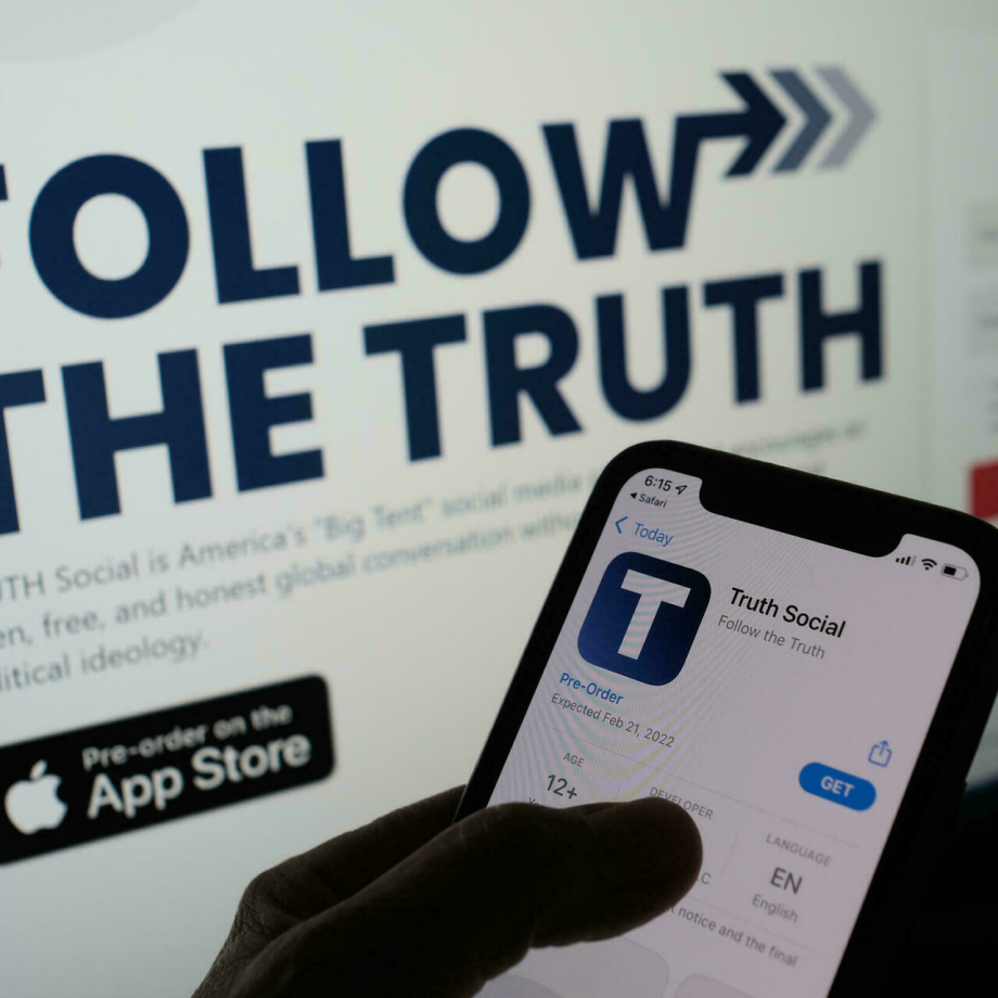 Donald Trump lancera son propre réseau social “Truth Social”