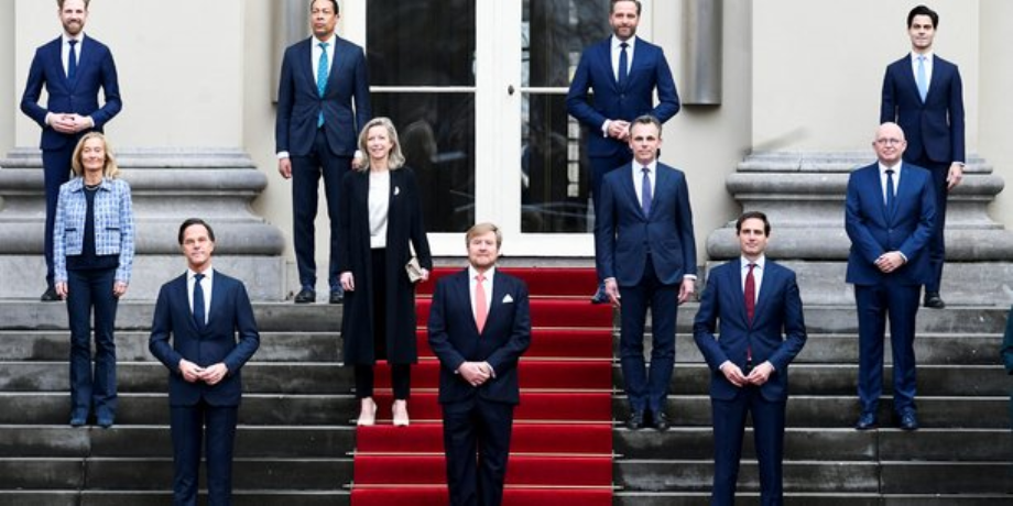 الحكومة الهولندية تؤدي اليمين الدستوري أمام ملك البلاد

