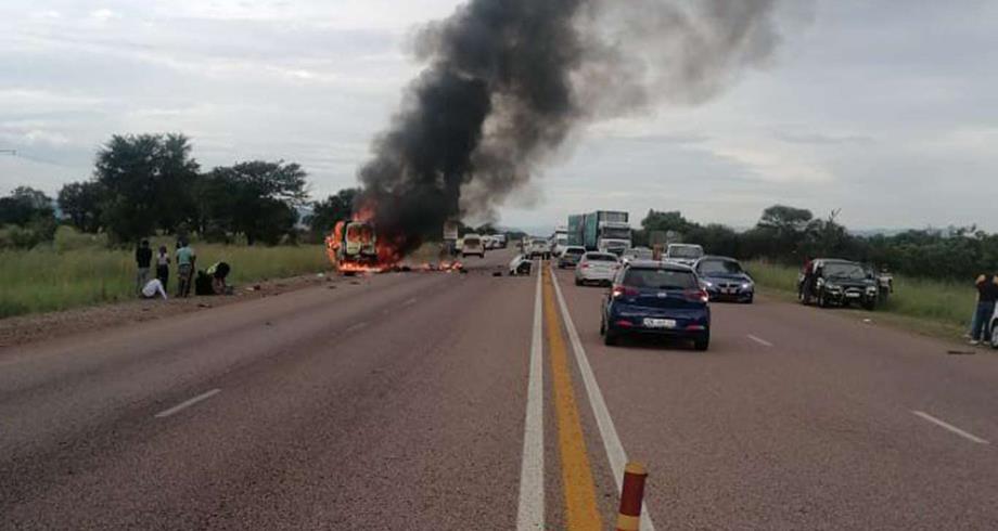 Afrique du Sud: 17 morts et plusieurs blessés dans un accident de la route