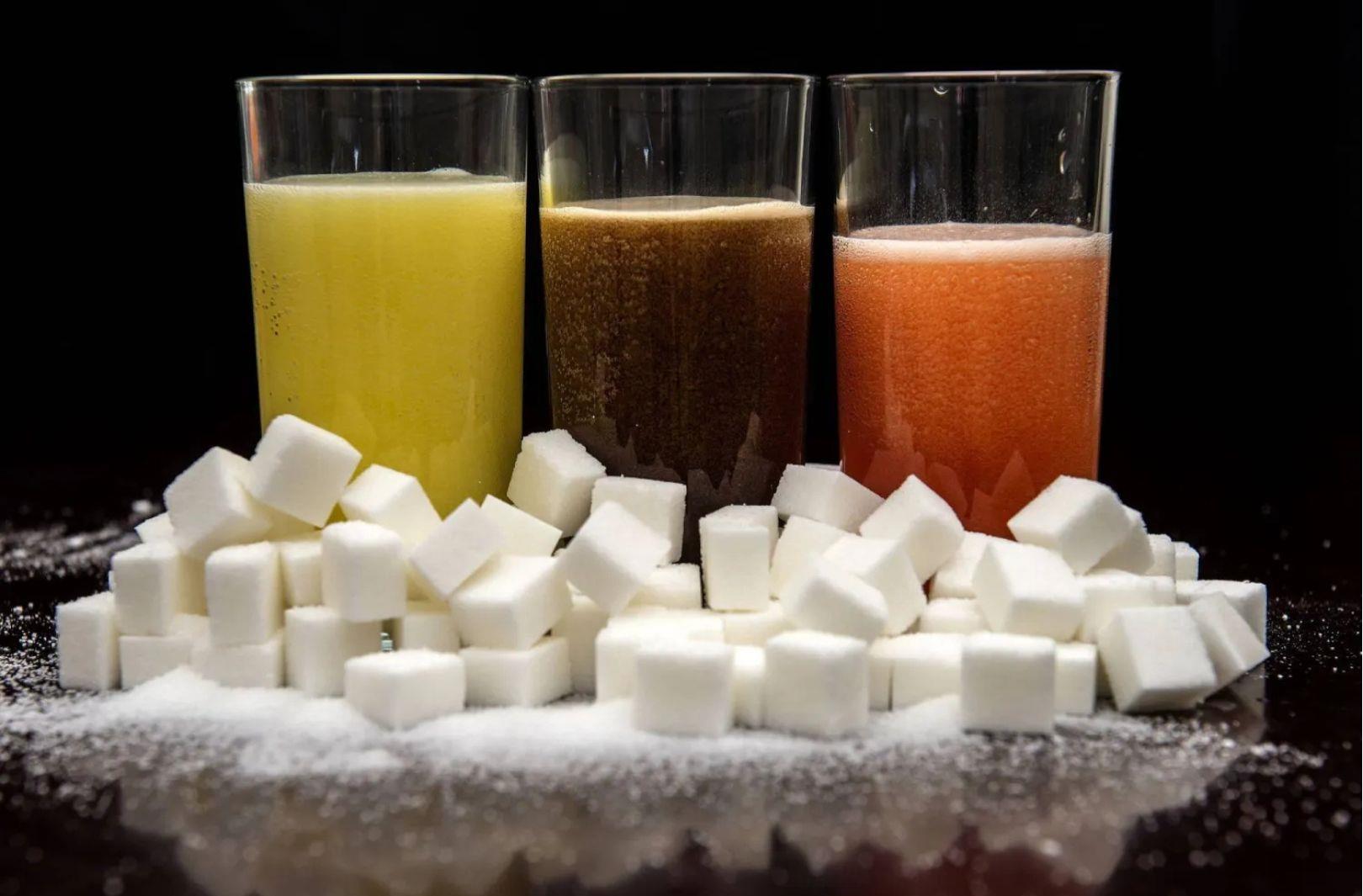 منظمة الصحة العالمية تدعو إلى زيادة الضرائب على المشروبات عالية السكر