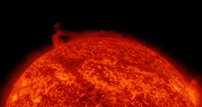 Vortex mystérieux au pôle nord du Soleil (Observatoire)