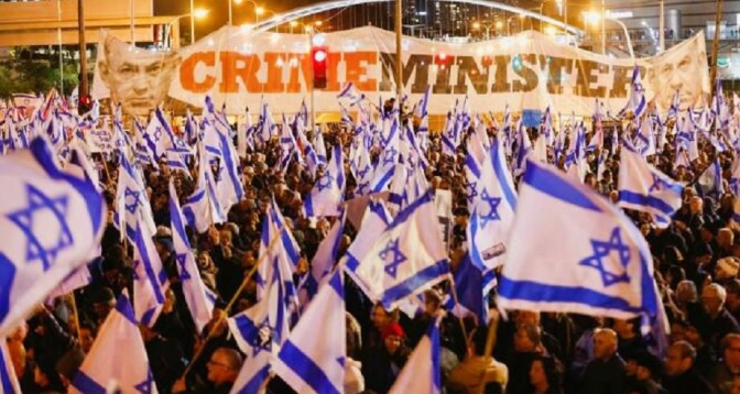 Israël : manifestations pour la tenue d’élections