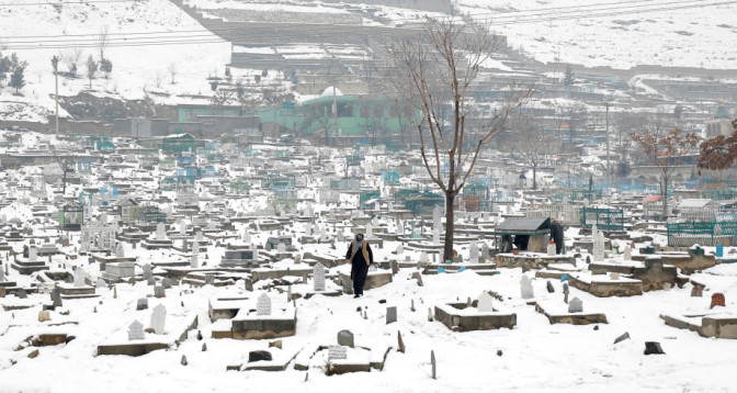 موجة البرد الشديدة تتسبب في مقتل 15 شخصا بأفغانستان