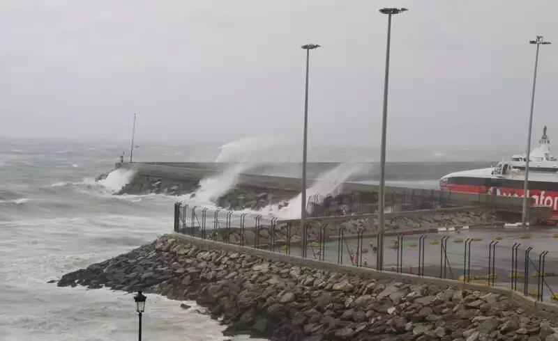 Perturbations du trafic maritime entre Algésiras, Tarifa et Tanger en raison du mauvais temps