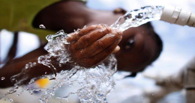 Unicef : 2,8 millions d’enfants privés d’un accès adéquat à l’eau au Brésil

