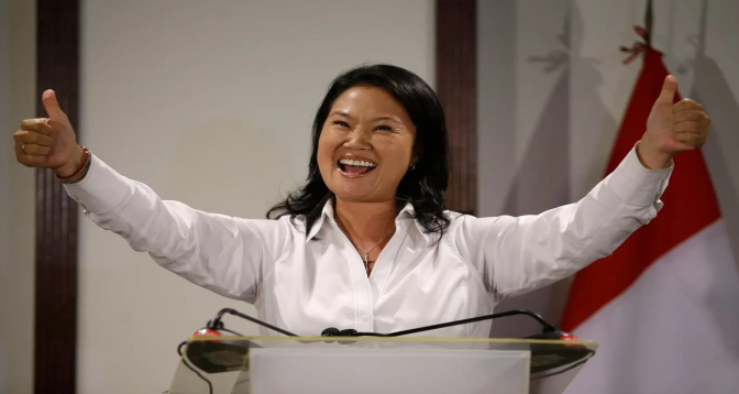 Présidentielle au Pérou : Keiko Fujimori et Rafael Lopez Aliaga en tête, vers un second tour décisif le 7 juin