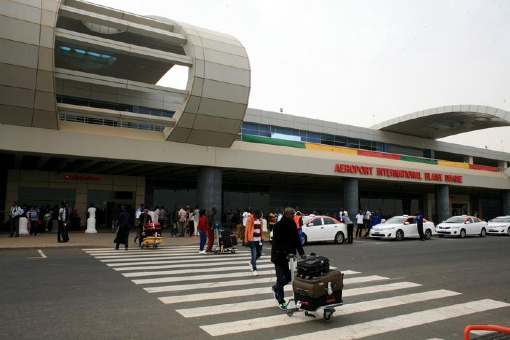 Aéroport Dakar: Des dispositions prises pour minimiser l'impact du manque de kérosène (officiel )

