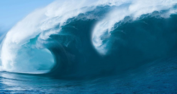 Des vagues gigantesques font six morts en Australie