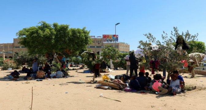 Tunisie : Evacuations forcées de migrants subsahariens à Sfax