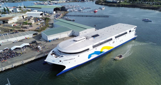 Australie: lancement du plus grand navire électrique au monde
