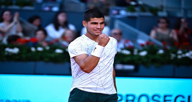 Masters 1000 de Madrid: Alcaraz étrenne avec succès son statut de top 10