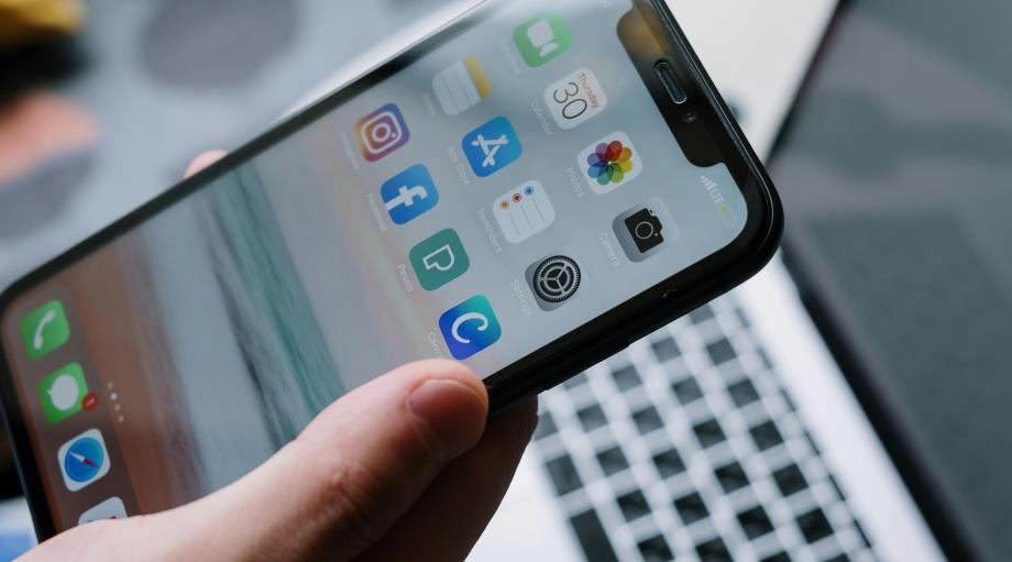 Nouvelle-Zélande : les réseaux sociaux bientôt interdits pour les moins de 16 ans