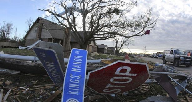 الولايات المتحدة .. وفاة شخص وفقدان آخر إثر مرور إعصار قوي في أوكلاهوما