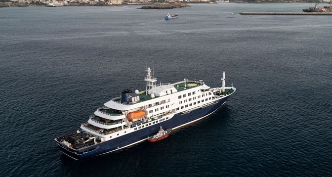Hantavirus : le navire de croisière MV Hondius en approche du port de Rotterdam 