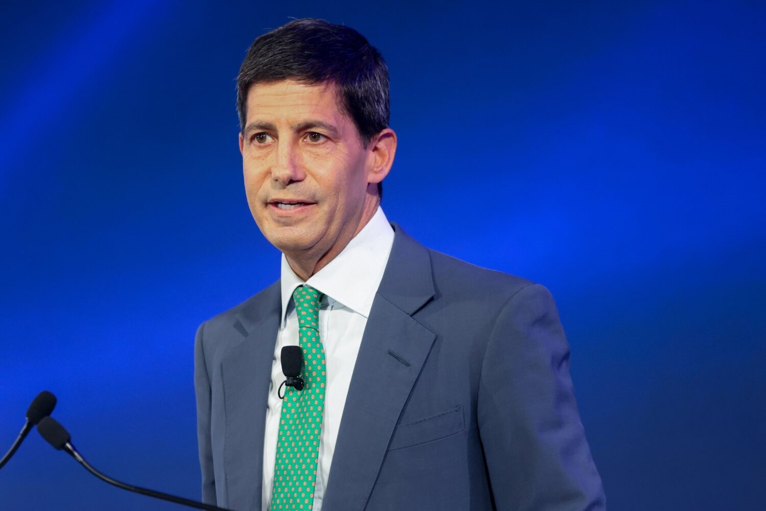 Kevin Warsh, nouveau chef de la Fed, prêtera serment vendredi 