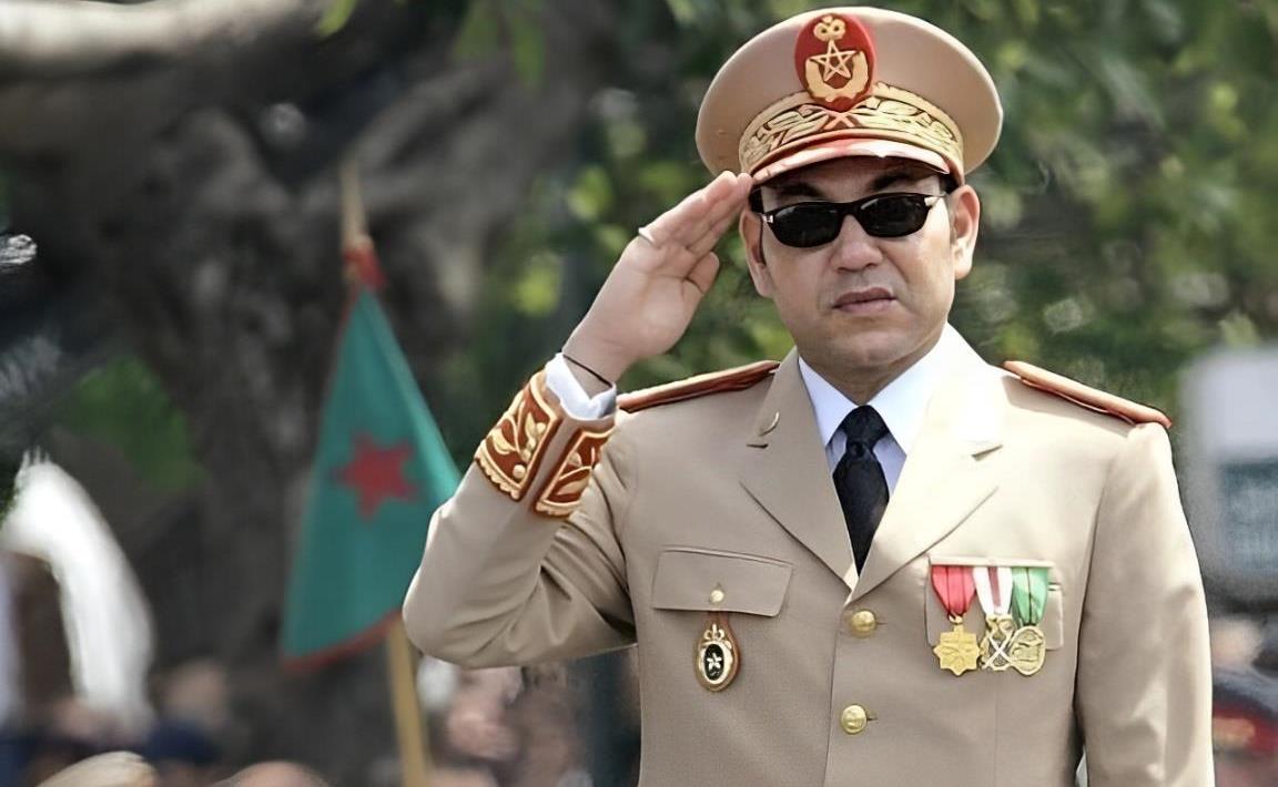 جلالة الملك القائد الأعلى ورئيس أركان الحرب العامة للقوات المسلحة الملكية يوجه الأمر اليومي للقوات المسلحة الملكية بمناسبة الذكرى ال 69 لتأسيسها