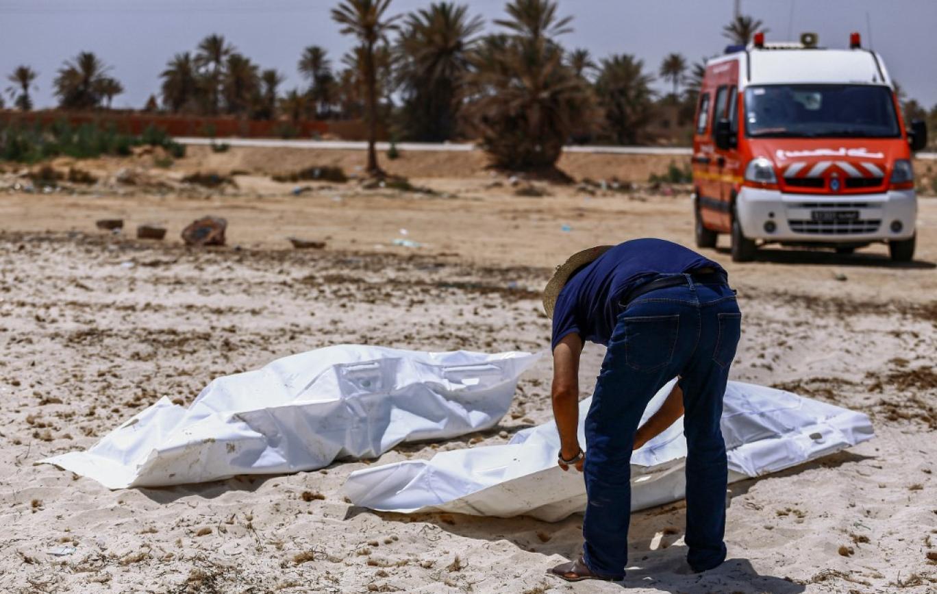 انتشال جثث أربعة أفراد قبالة السواحل التونسية