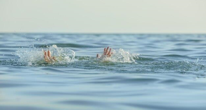 Italie : Un adolescent d’origine marocaine se noie en essayant de sauver un couple en difficulté
