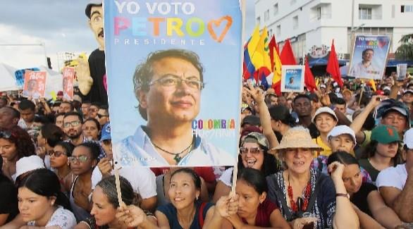 غوستافو بيترو رئيسا جديدا لكولومبيا