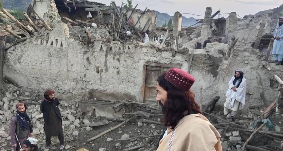 ارتفاع عدد ضحايا زلزال أفغانستان إلى أكثر من 255 قتيلا 