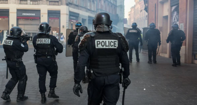 France : Le policier qui a tué un mineur à Nanterre mis en examen pour homicide volontaire