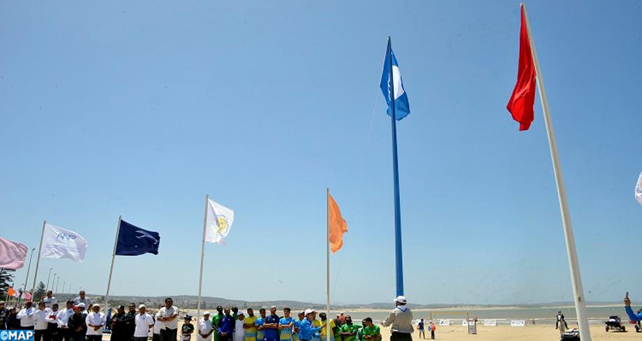 شاطئ الصويرة يرفع علامة "اللواء الأزرق" للسنة الـ 18 على التوالي