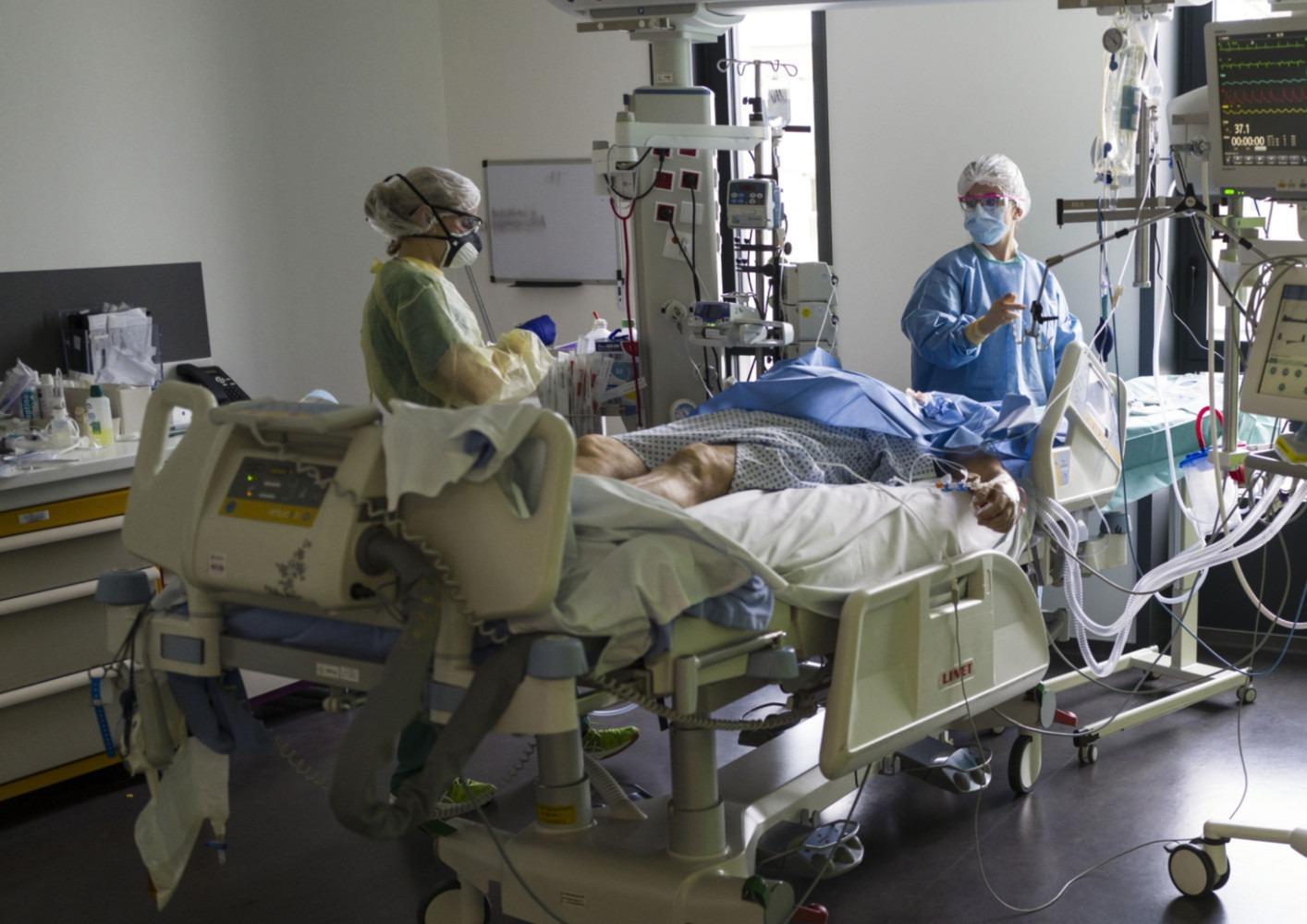 France/Covid: la pression hospitalière augmente, le système de santé «à bout de souffle»
