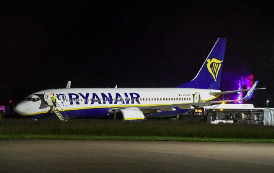 Espagne : panique à bord d’un vol Ryanair après une fausse alerte incendie, des passagers blessés

