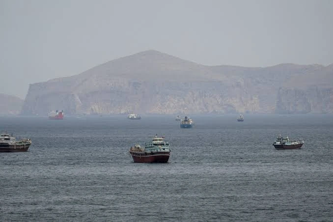 Détroit d'Ormuz: Trump promet de cibler des infrastructures iraniennes chaque fois que l'Iran tire sur un navire