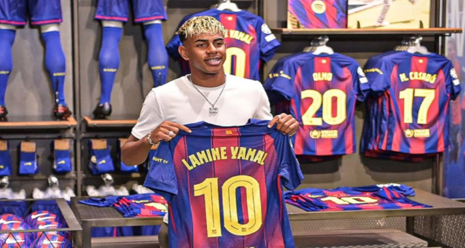 Football : le FC Barcelone prolonge le contrat de Yamal et lui accorde le N°10