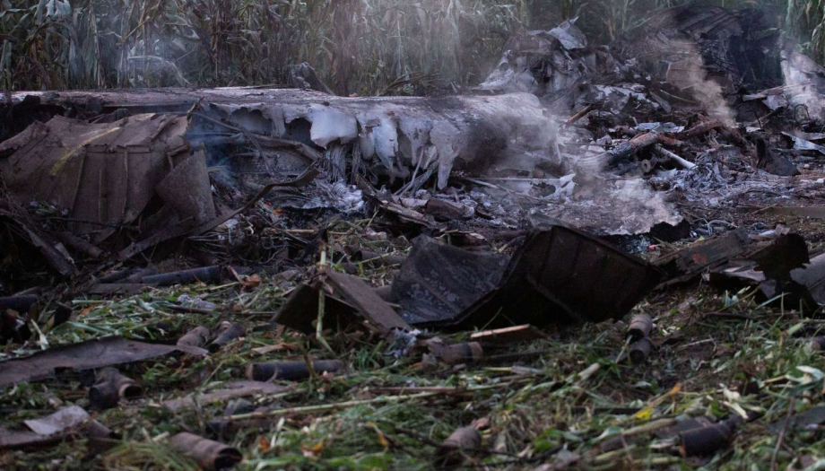 مقتل 8 أشخاص في تحطم طائرة باليونان
