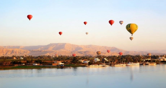 Louxor-Égypte : suspension des vols en montgolfière