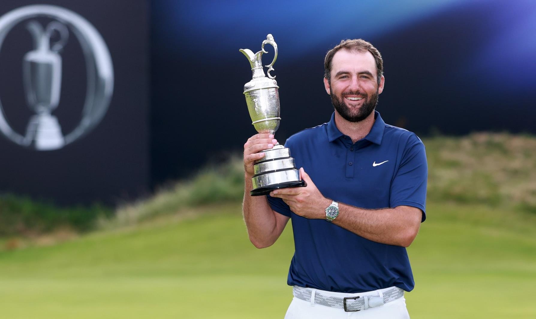 Golf : l'Américain Scottie Scheffler, N.1 mondial, remporte son premier British Open