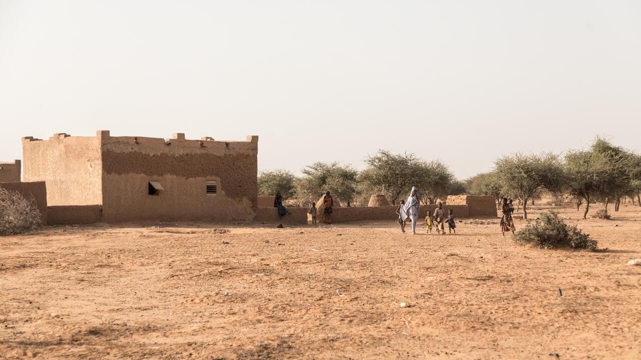Nord-est du Mali: deux attaques de campements nomades font au moins 16 morts en milieu de semaine à Ménaka