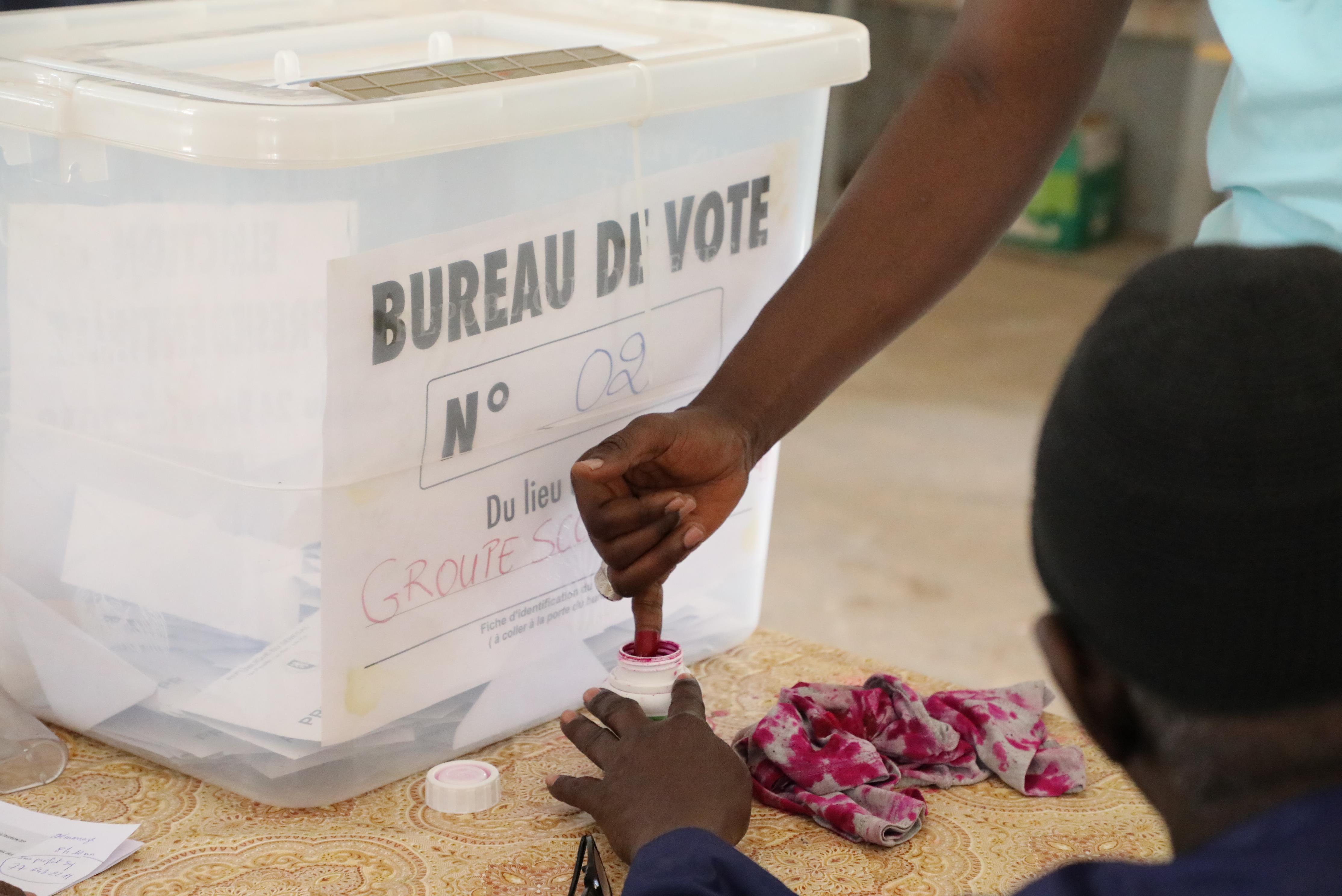 Elections au Sénégal: La coalition présidentielle perd la majorité absolue