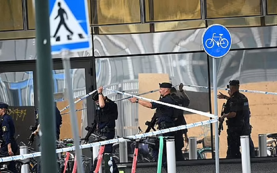 Suède: une fusillade dans un centre commercial fait deux blessés 


