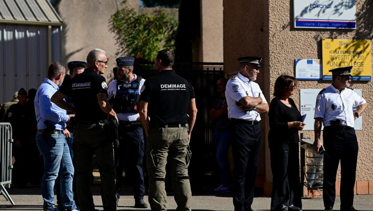 Fusillade dans un collège en France : le parquet antiterroriste se saisit de l’enquête