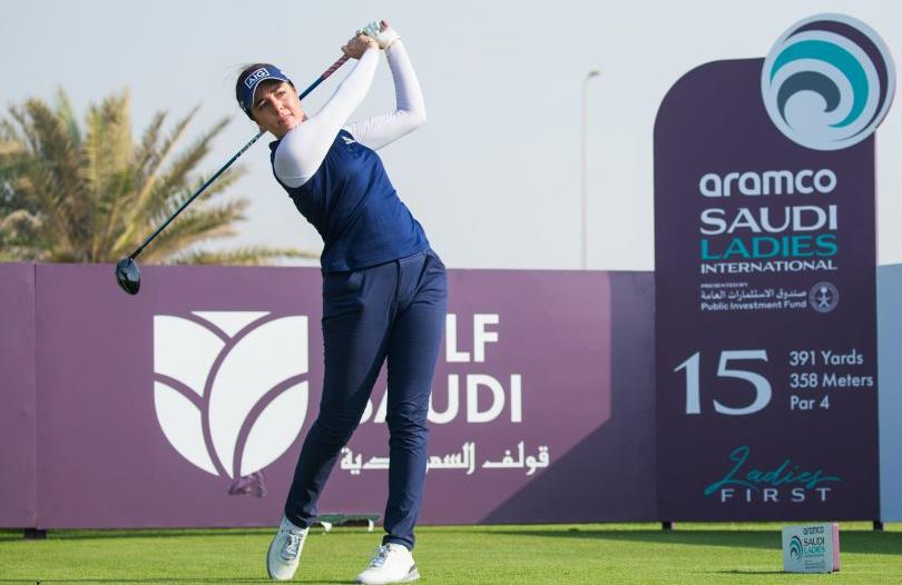 السعودية... فريق المغربية مها الحديوي يتصدر منافسات اليوم الأول من "سلسلة بطولات أرامكو للفرق" في رياضة الغولف