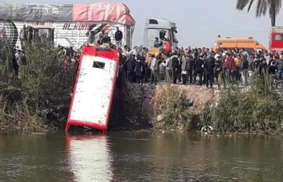 Égypte : Au moins 19 morts suite au renversement d'un minibus

