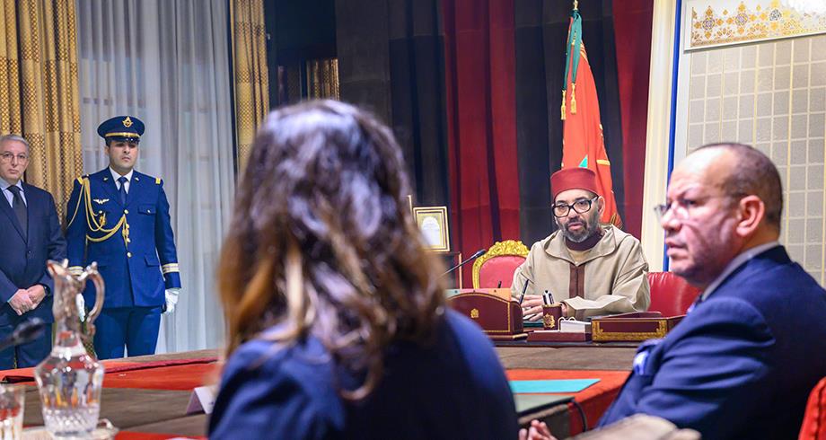 Le Roi Mohammed VI préside une réunion de travail consacrée au développement des énergies renouvelables