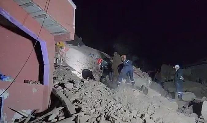 Reconstruction post- séisme : Lancement à Talat N’Yacoub de l’opération de démolition des maisons endommagées et de déblaiement

