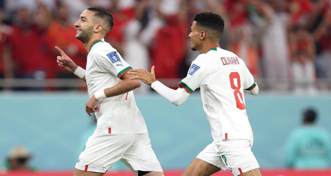 زياش يضع المنتخب المغربي في المقدمة أمام كندا بهدف رائع