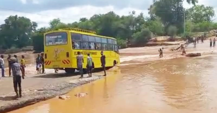 كينيا.. مصرع 18 شخصا جراء سقوط حافلة في نهر خلال توجههم لحفل زفاف