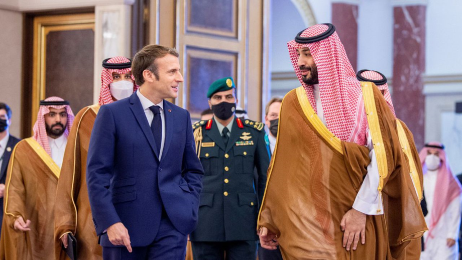 Macron et Ben Salmane tentent d'adoucir la tension entre Beyrouth et Ryad
