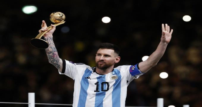 مونديال قطر 2022.. ميسي يحرز جائزة الكرة الذهبية لأفضل لاعب